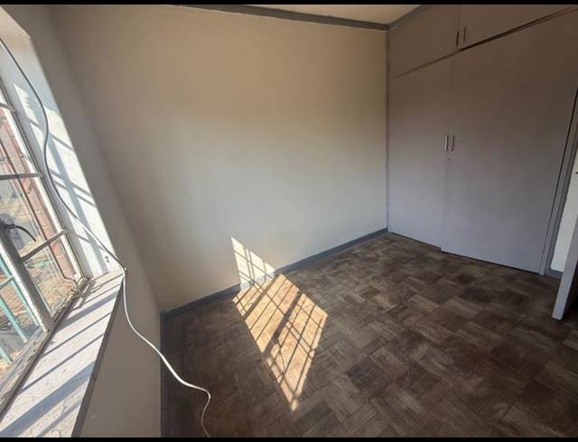 3 BEDROOM HOUSE FOR SALE IN VANDERBIJLPARK CE 2